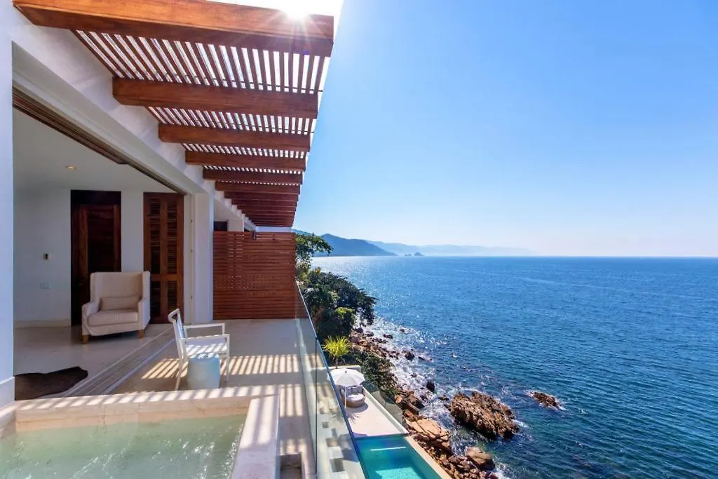 New Oceanfront Luxury Villa In Puerto Vallarta